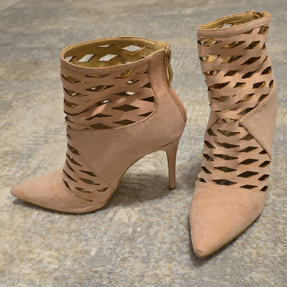 Women's Cutout Stiletto Ankle Boots - Pink